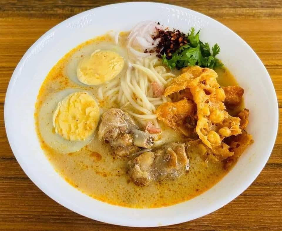 နိုစိမ်းခေါက်ဆွဲ