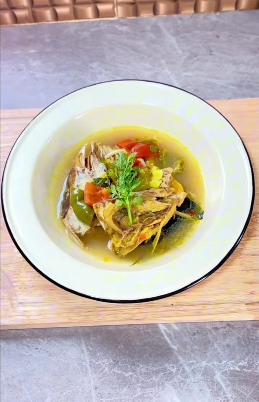 ငါးခေါင်းဟင်းချို